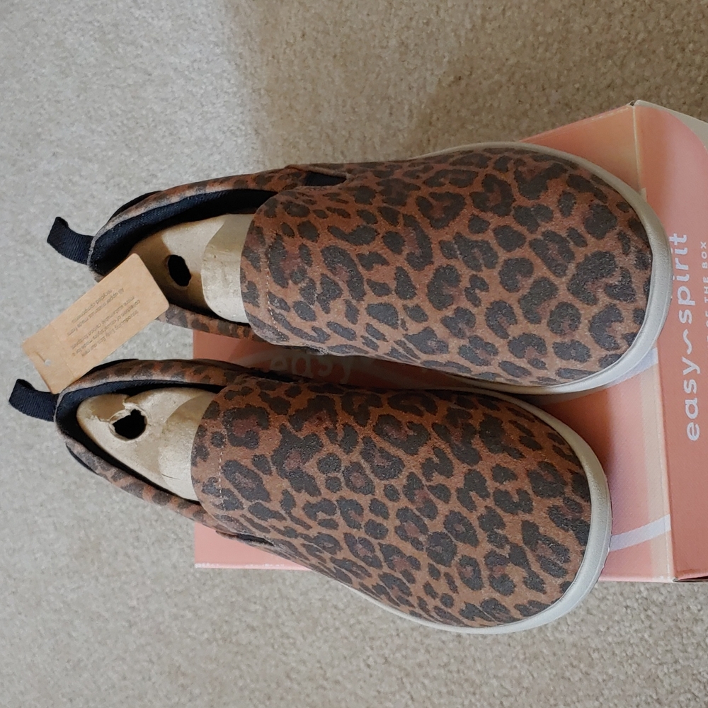 Easy Spirit Slip-on Shoes 8 wide